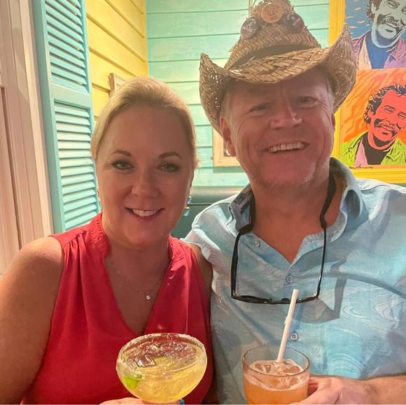 Meet your Posher, Ashley - Picture 1 of 1